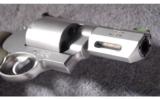 Smith & Wesson ~ 460 Performance Center ~ .460 S&W Magnum - 4 of 5