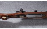 Weatherby Model Mark V .300 Wby. Mag. - 3 of 9