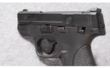 Smith & Wesson Model M&P Shield .40 S&W - 3 of 5
