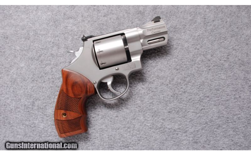 Smith & Wesson ~ 627-5 ~ Performance Ctr. 8X ~ .357 Mag.