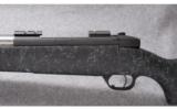 Weatherby Model Mark V Accumark .300 Wby. Mag. - 4 of 9