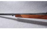 Weatherby Model Mark V
Deluxe with 2 Barrels ~ .30-378 Wby. Mag. and .416 Wby. Mag. - 6 of 9