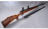 Weatherby Model Mark V
Deluxe with 2 Barrels ~ .30-378 Wby. Mag. and .416 Wby. Mag. - 1 of 9