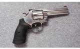 Smith & Wesson Model 629-6 .44 Rem. Mag. - 1 of 4