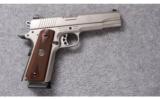 Ruger ~ SR1911 ~
.45 Auto - 1 of 4