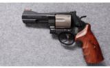 Smith & Wesson Model 329 PD Airlite .44 Magnum - 2 of 6