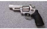Smith & Wesson ~ 629-6 ~ .44 Magnum - 2 of 6
