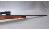 Weatherby ~ Mark V Deluxe ~ .300 Wby. Mag. - 4 of 9