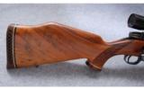 Weatherby ~ Mark V Deluxe ~ .300 Wby. Mag. - 2 of 9