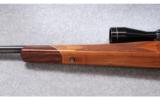 Weatherby ~ Mark V Deluxe ~ .300 Wby. Mag. - 8 of 9