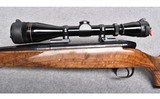 Weatherby ~ Mark V Deluxe ~ .300 Weatherby Magnum - 6 of 10