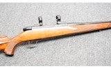 Weatherby ~ Mark V ~ .300 Weatherby Magnum - 4 of 10