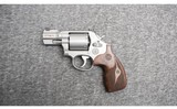 Smith & Wesson ~ 686-6 ~ .357 Magnum - 2 of 3