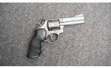 Smith & Wesson ~ 686-4 ~ .357 Magnum