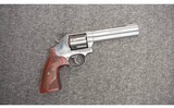 Smith & Wesson ~ 686-6 ~ .357 Magnum