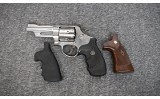 Smith & Wesson ~ 629-6 ~ .44 Magnum - 3 of 4