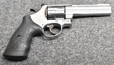 Smith & Wesson
629 6
.44 Magnum