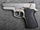 Smith & Wesson ~ 6906 ~ 9mm Luger