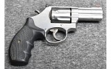 Smith & Wesson ~ 686-6 ~.357 Magnum - 2 of 2