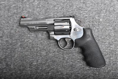 Smith & Wesson ~ 629-6 ~.44 Magnum