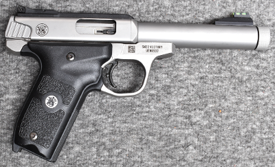 Smith & Wesson ~ SW22 Victory ~ .22 Long Rifle