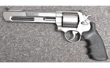 Smith & Wesson ~ 629-6 Performance ~ 44 Magnum - 2 of 2