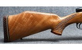 Weatherby ~Mark V~ .300 Winchester Magnum - Image 2 of 10