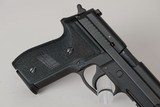 SIG P 229 in .40 S&W with rail , looks new - 6 of 14
