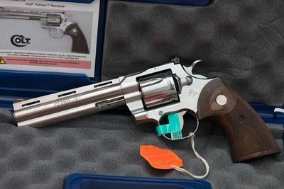 Colt Python 357 Magnum High Gloss Steel 6" - Image 2 of 6