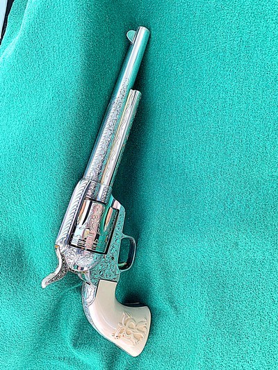 Teddy Roosevelt Commemorative .44-40 by Uberti  Mfg . 1990  (New condition, never fired). - Image 7 of 13