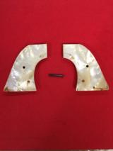 Colt 2 PcPlain Pearl Grips - 2 of 3