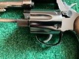Smith & Wesson
.38 Military & Police Model 10-5 - 3 of 8