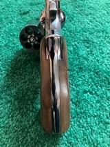 Smith & Wesson
.38 Military & Police Model 10-5 - 5 of 8