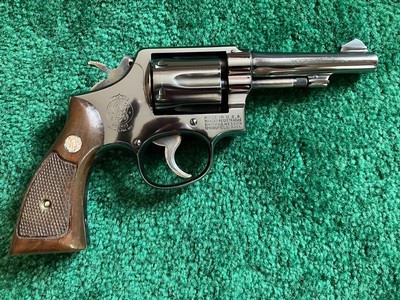 Smith & Wesson.38 Military & Police Model 10-5