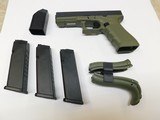 Glock G17 Gen4 Double 9mmLuger 4.48"
Green Frame / Black Slide
***FREE 10 MONTH LAYAWAY*** - 3 of 4