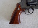 SMITH & WESSON
25-5
45 Colt
6" Blued
Revolver in Presnetation Case ANIB - 7 of 15