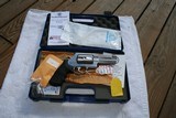 Smith&Wesson Model 500
500magnum - 3 of 5