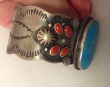 Vintage Navajo cuff bracelet, sterling silver, beautiful Jem grade turquoise & red coral - 11 of 12
