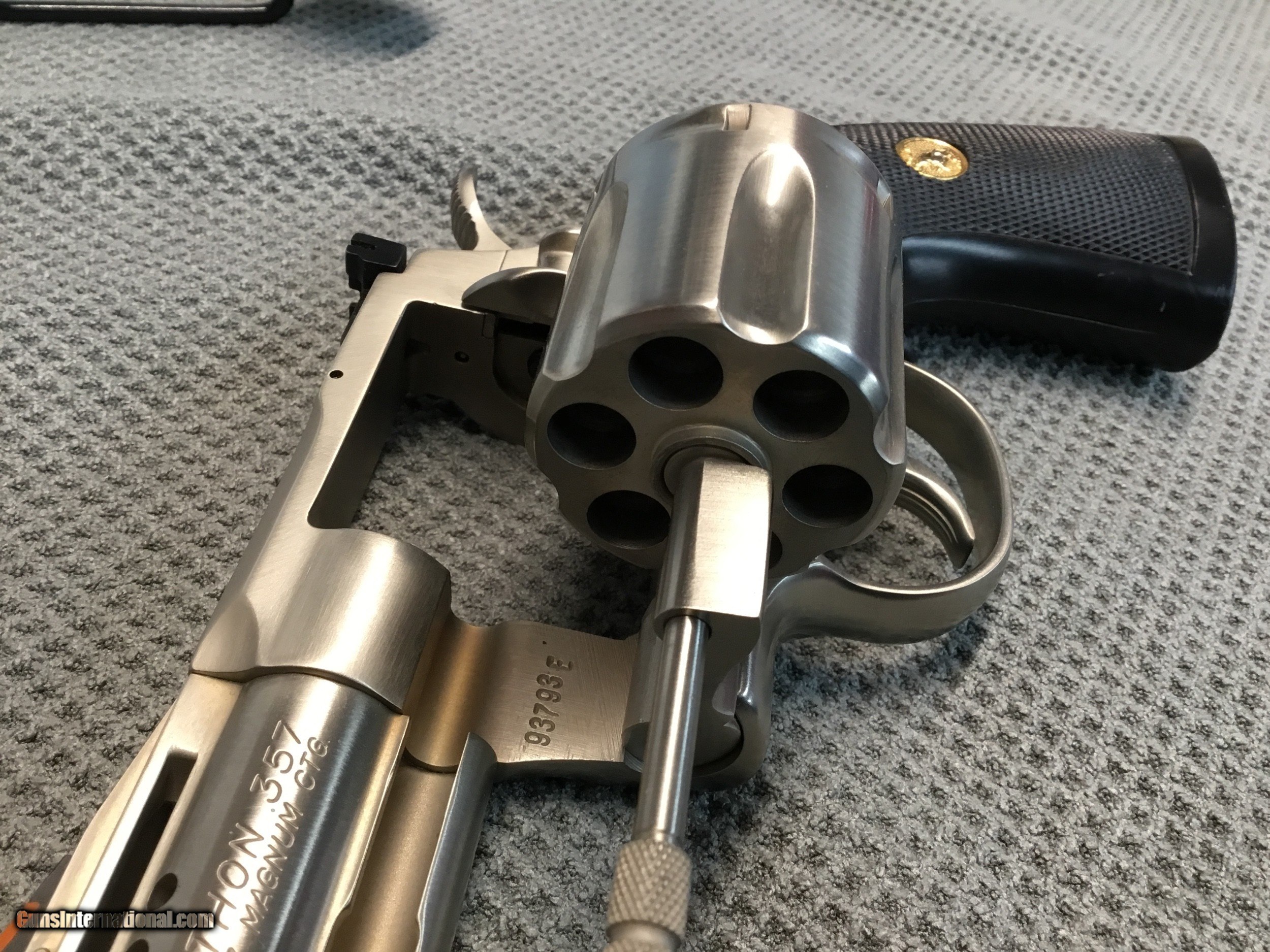 Colt python custom shop ported 2and half inch colt guard