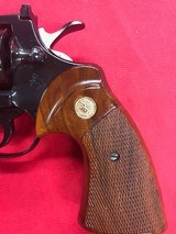 Colt Python .357 - 4 of 13