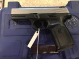 Smith & Wesson SW40VE40S&W - 1 of 2