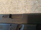 USED GLOCK 17 9MM ORIGINAL CASE LOCK PAPERWORK LOADER GREAT BUY NICE CONDITION - 5 of 14