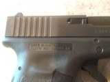 USED GLOCK 17 9MM ORIGINAL CASE LOCK PAPERWORK LOADER GREAT BUY NICE CONDITION - 4 of 14