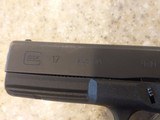USED GLOCK 17 9MM ORIGINAL CASE LOCK PAPERWORK LOADER GREAT BUY NICE CONDITION - 13 of 14