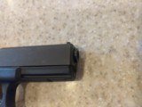 USED GLOCK 17 9MM ORIGINAL CASE LOCK PAPERWORK LOADER GREAT BUY NICE CONDITION - 7 of 14