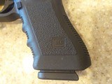 USED GLOCK 17 9MM ORIGINAL CASE LOCK PAPERWORK LOADER GREAT BUY NICE CONDITION - 10 of 14