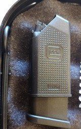 Used Glock Model 43 Original Hard Plastic Case good condition - 6 of 19