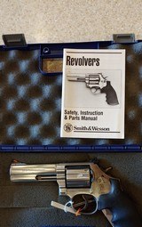 Used Smith and Wesson Model 686 357 magnum original box good condition - 1 of 18