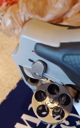 New Smith and Wesson Model M642 38SPL 1 7/8" hammerless - 14 of 14