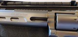 Used Smith and Wesson 686 357 Magnum
6" barrel 2 factory cylinders 6 and 7 shot very good
condition - 8 of 18